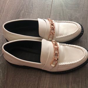 Zara White Chain Loafers - Size 6.5